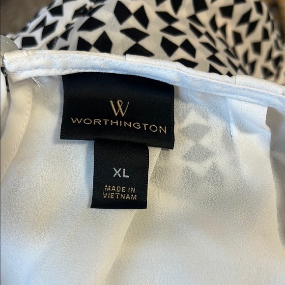 Worthington Black and White Button Down Blouses - Picture 5 of 5